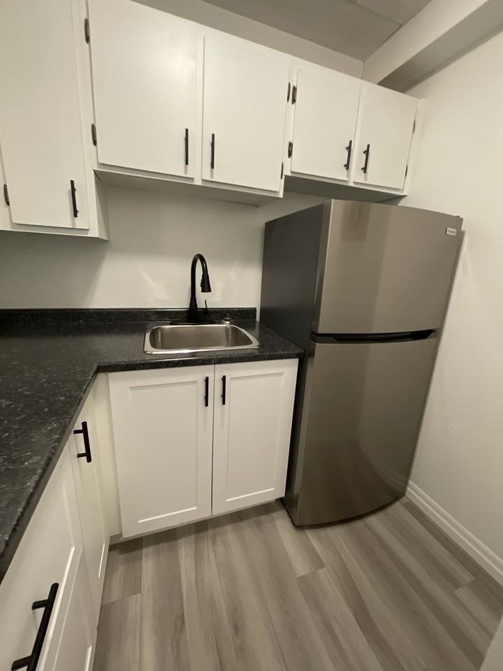 204 Michigan Avenue #202 - Photo 5 of 10