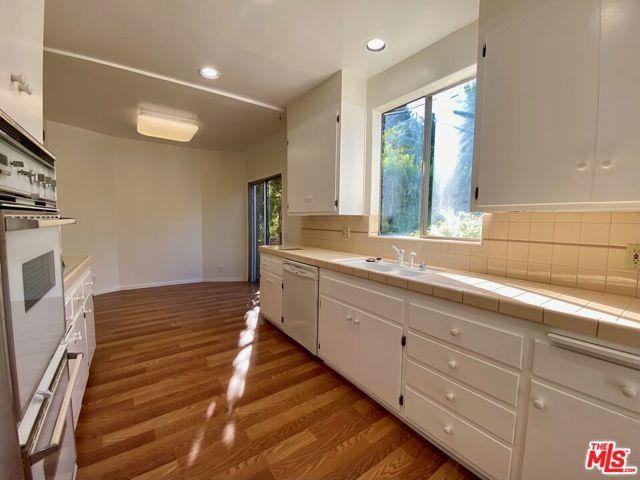 2941 Motor Ave - Photo 4 of 8