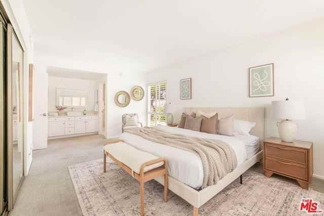 17140 Palisades Circle - Photo 2 of 8