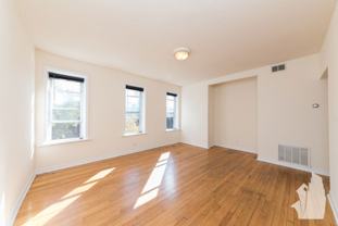3000 N Whipple St - Photo 1 of 1
