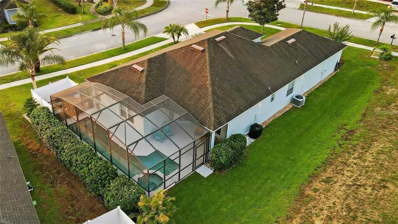 230 Captain Hook Way - Photo 2 of 32