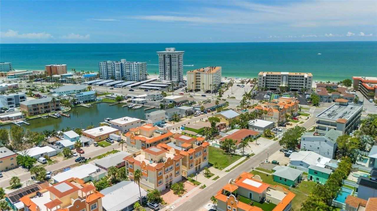 141 175th Ave E #143 - Photo 2 of 50