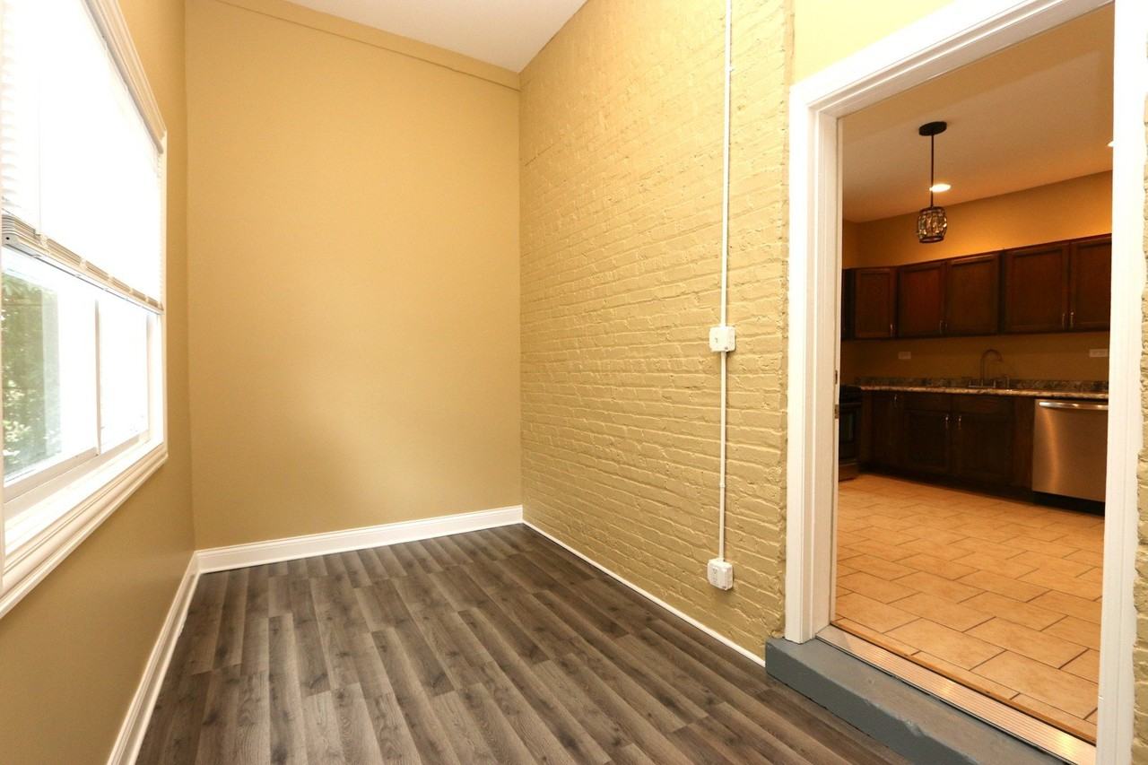 934 North Lamon Avenue #2 - Photo 7 of 8