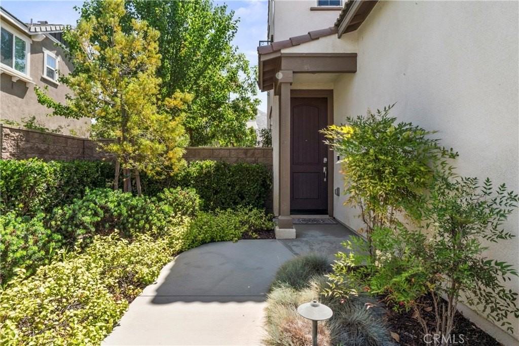 27544 Kobuk Valley Dr - Photo 3 of 33