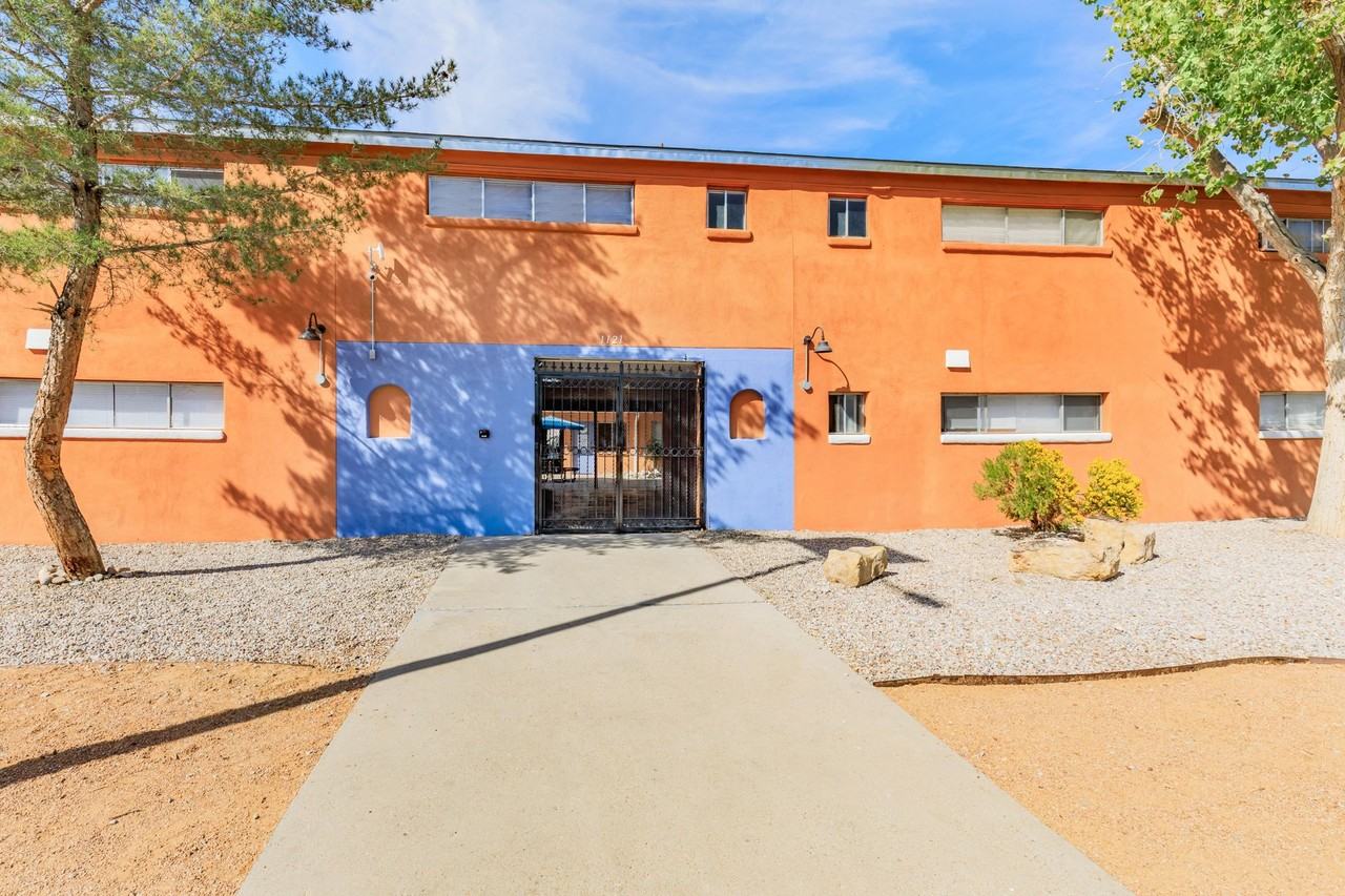 The French Quarter - Photo 2 of 24