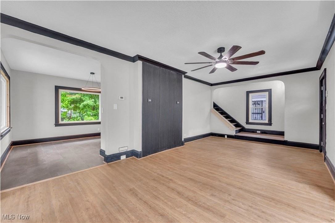 3186 E 137th St - Photo 6 of 32