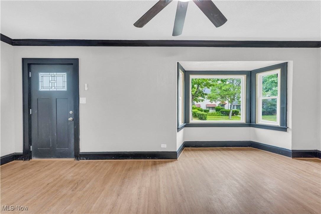 3186 E 137th St - Photo 7 of 32