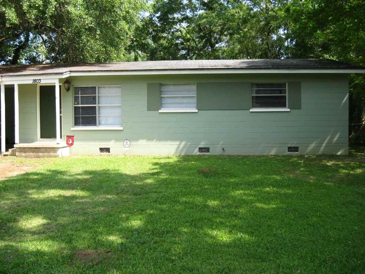 1803 Atkamire Dr - Photo 2 of 14