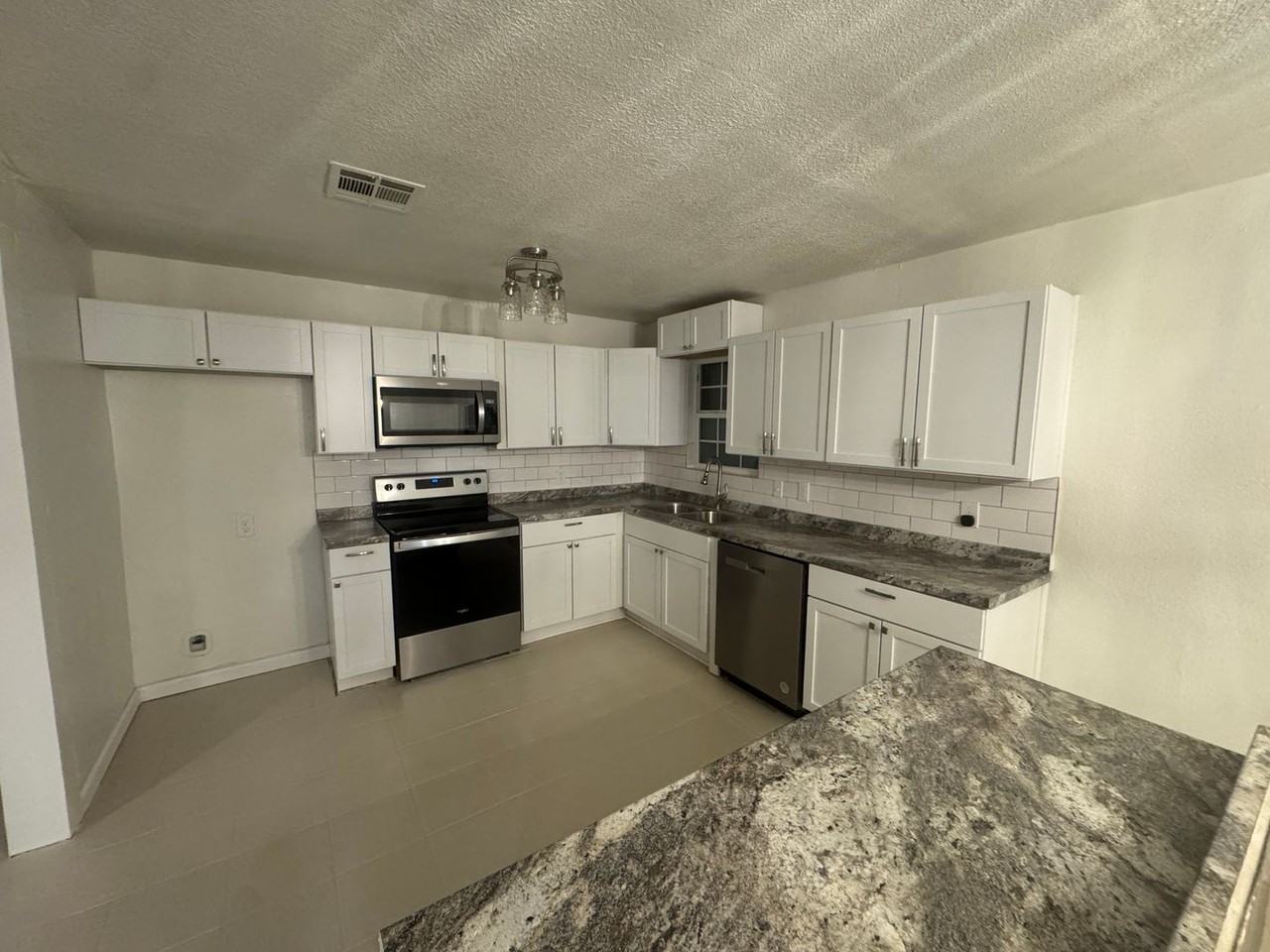 110 N 26th St - Photo 2 of 17