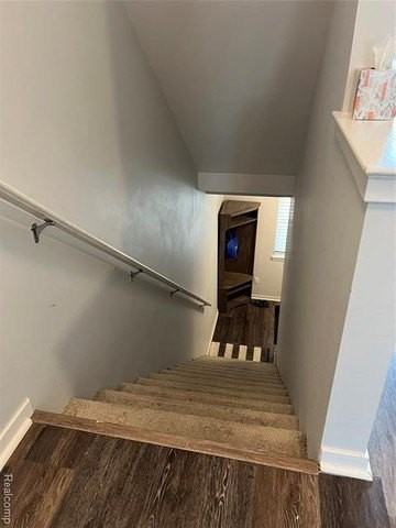 273 E Palmer St #3 - Photo 5 of 30