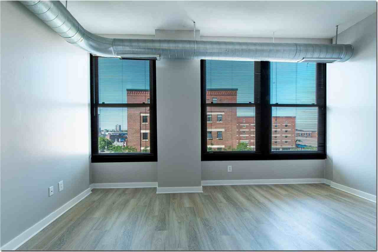 1211 West 9th Street - Photo 4 of 41