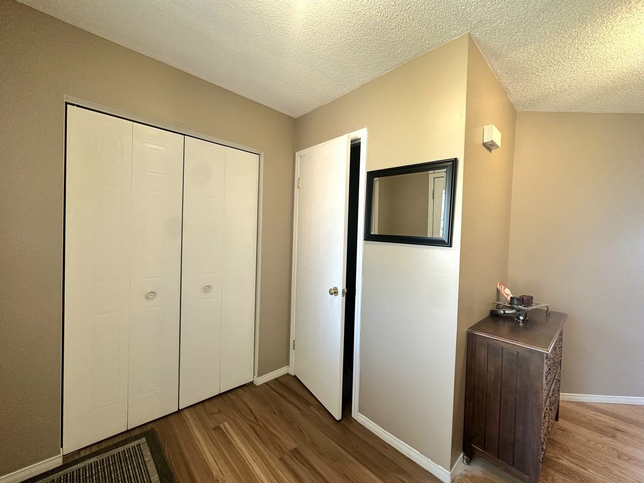 8 Ireland Place - Photo 3 of 29