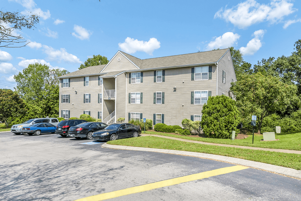 Columbia Hills Apartments - Photo 6 of 24