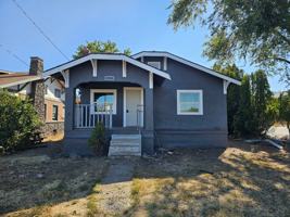 featured image of 2110 Adams Ave