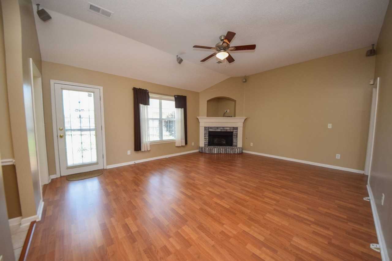 9890 Leda Cv - Photo 3 of 31