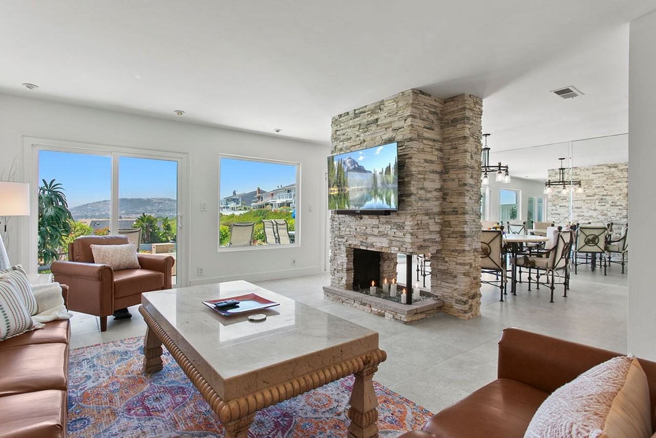 33925 Faeroe Bay