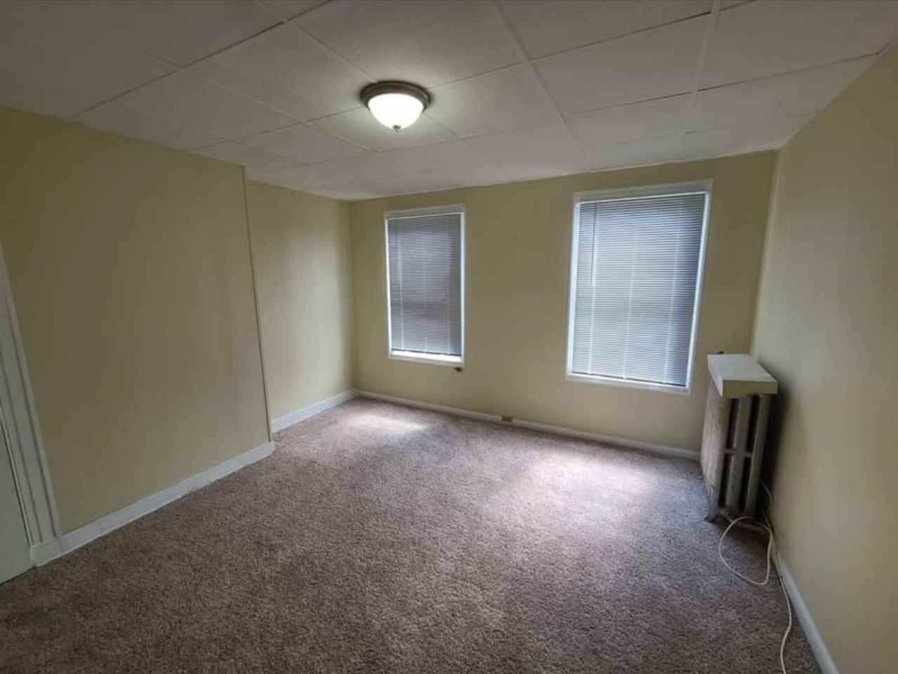 274 S Loudon Ave - Photo 5 of 11