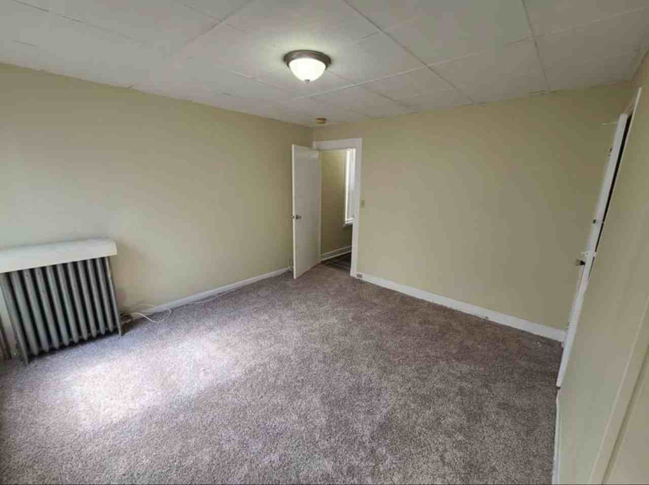 274 S Loudon Ave - Photo 6 of 11