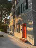 featured image of 11 Lawrence Street