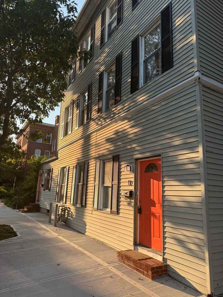 11 Lawrence St - Photo 4 of 9