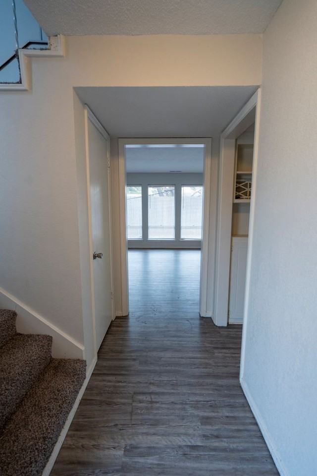 4707 Nw 63rd St - Photo 5 of 22