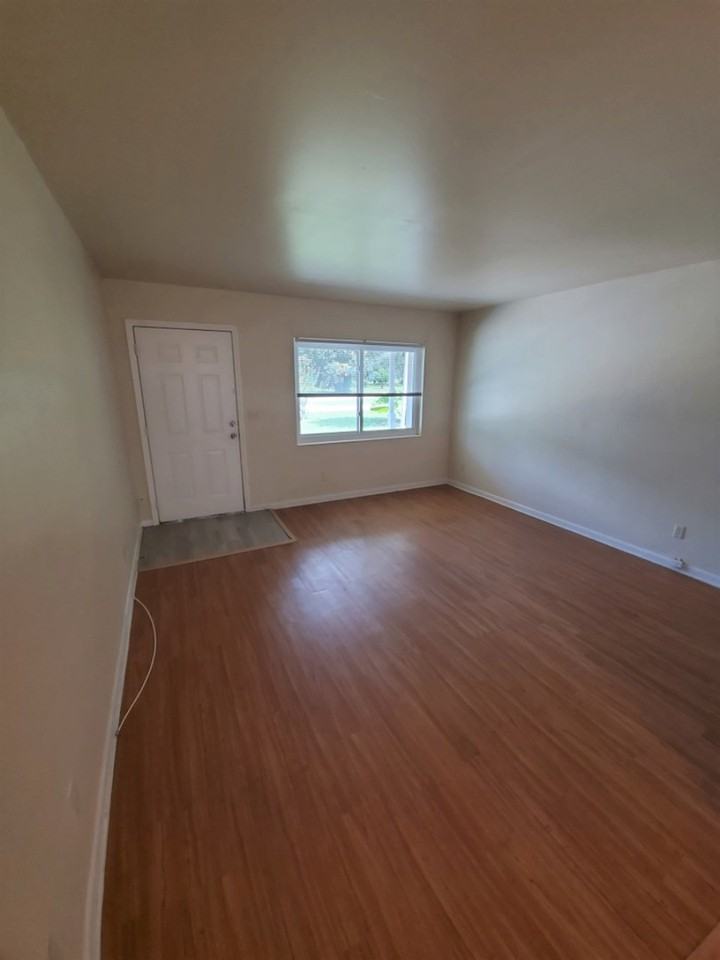 136 S Belle View Way - Photo 2 of 9