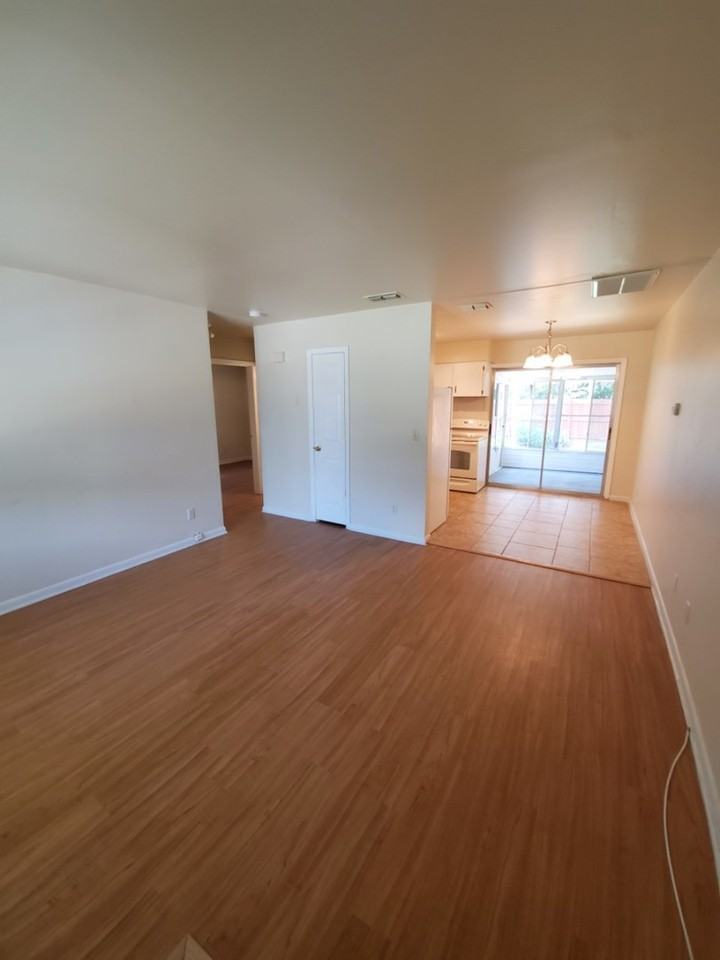136 S Belle View Way - Photo 3 of 9