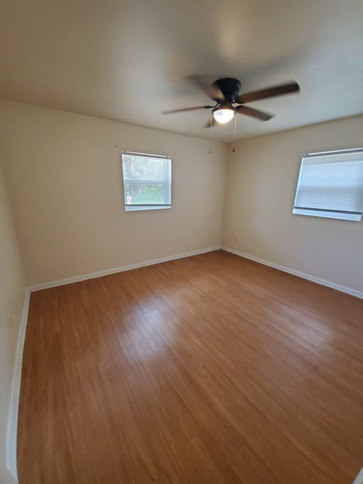 136 S Belle View Way - Photo 5 of 9
