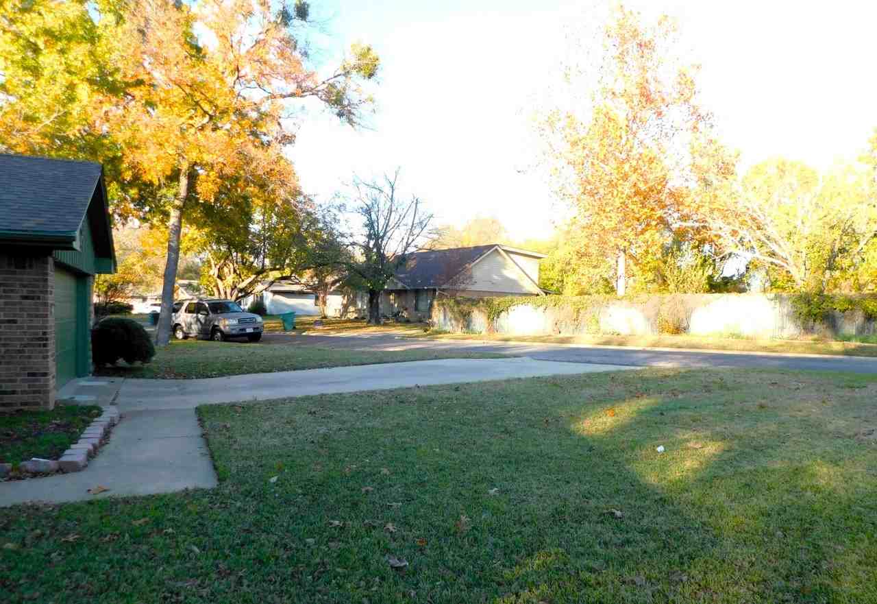 2914 N Ricketts St - Photo 6 of 44