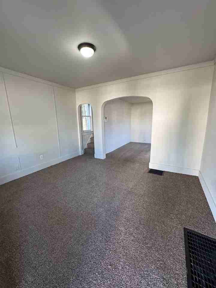 3413 Oliver St - Photo 2 of 9
