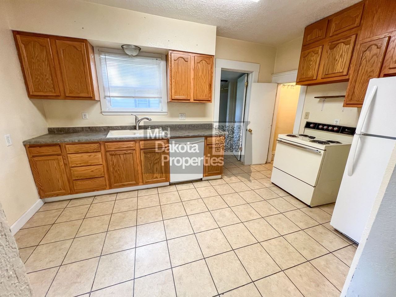 605 W 10th Ave - Photo 3 of 19