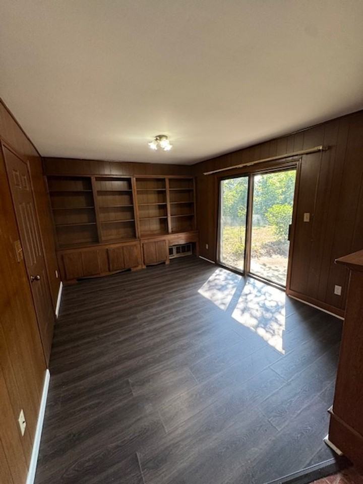 8314 Sunny Ln - Photo 3 of 9