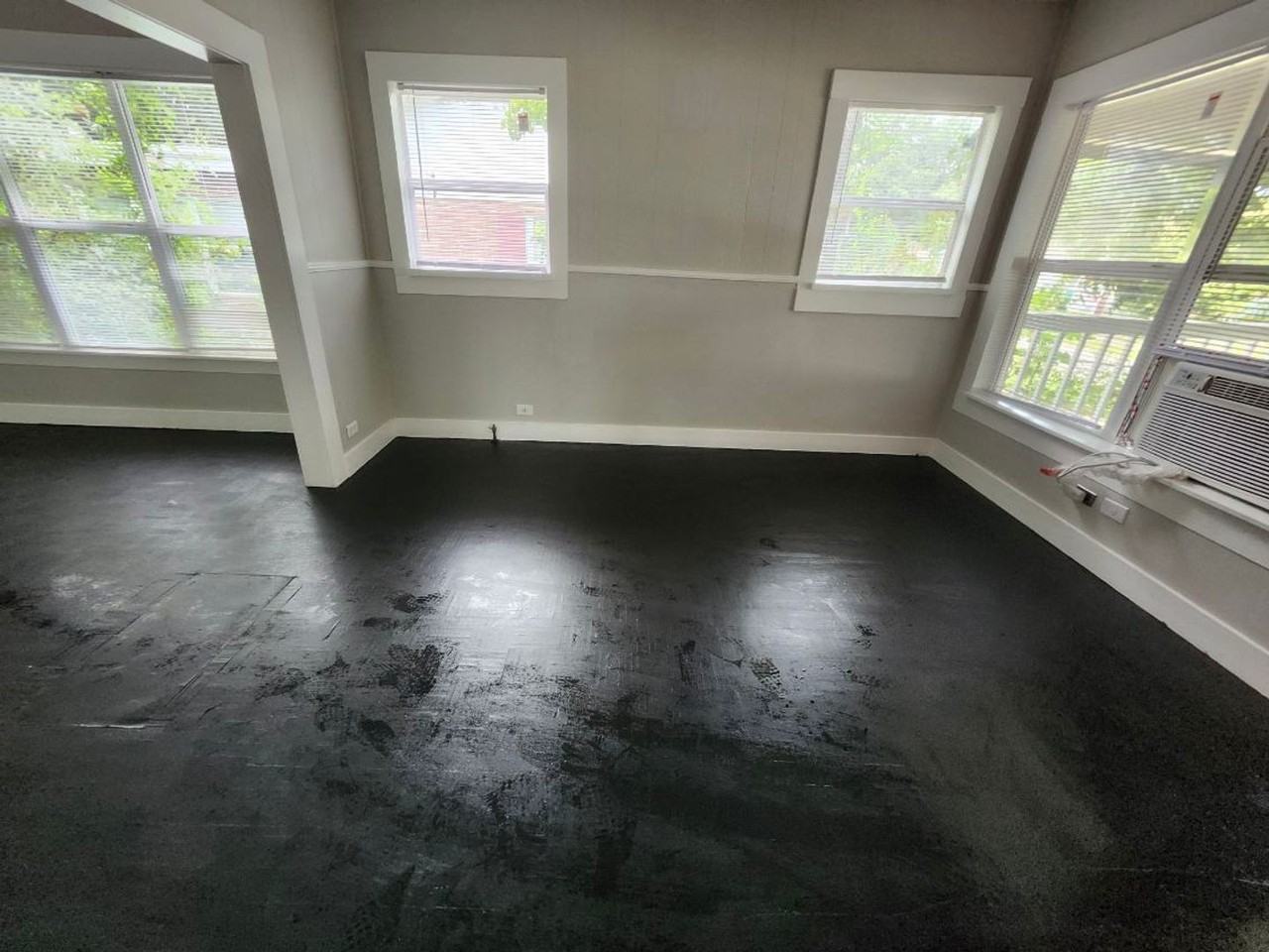 1711 Wisteria St - Photo 4 of 12