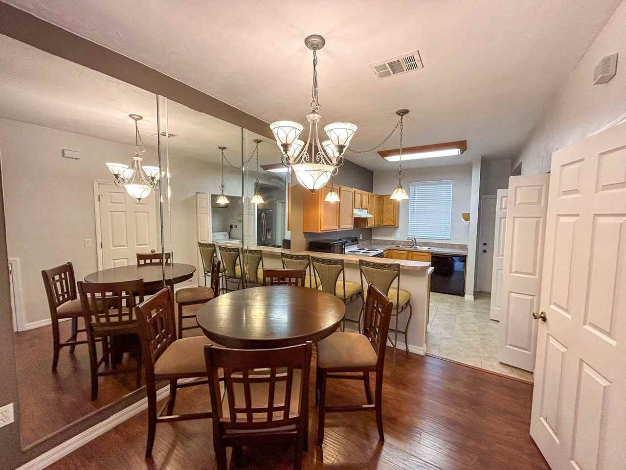 3910 Sw 20th Ave #1403 - Photo 5 of 22