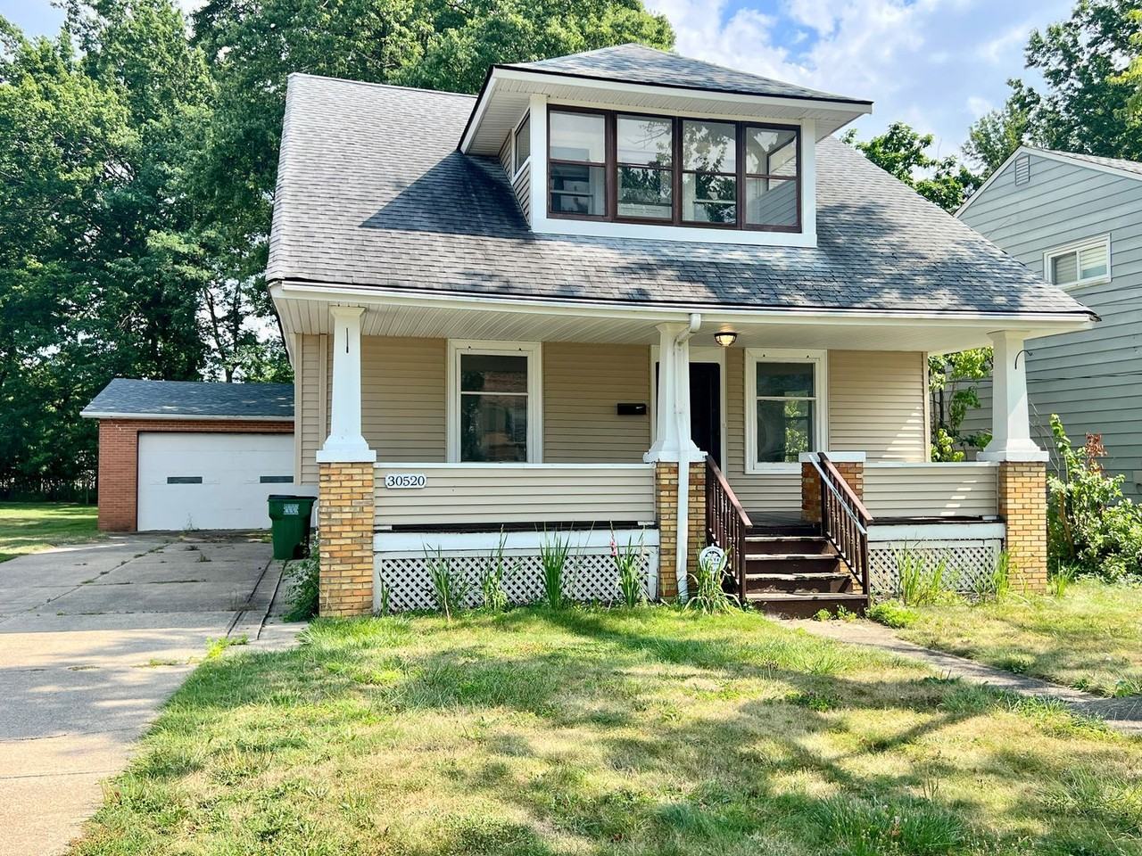 30520 Willowick Dr