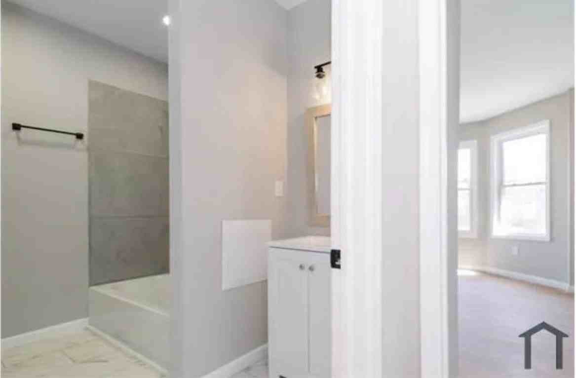 West Garrison Avenue - Photo 6 of 15