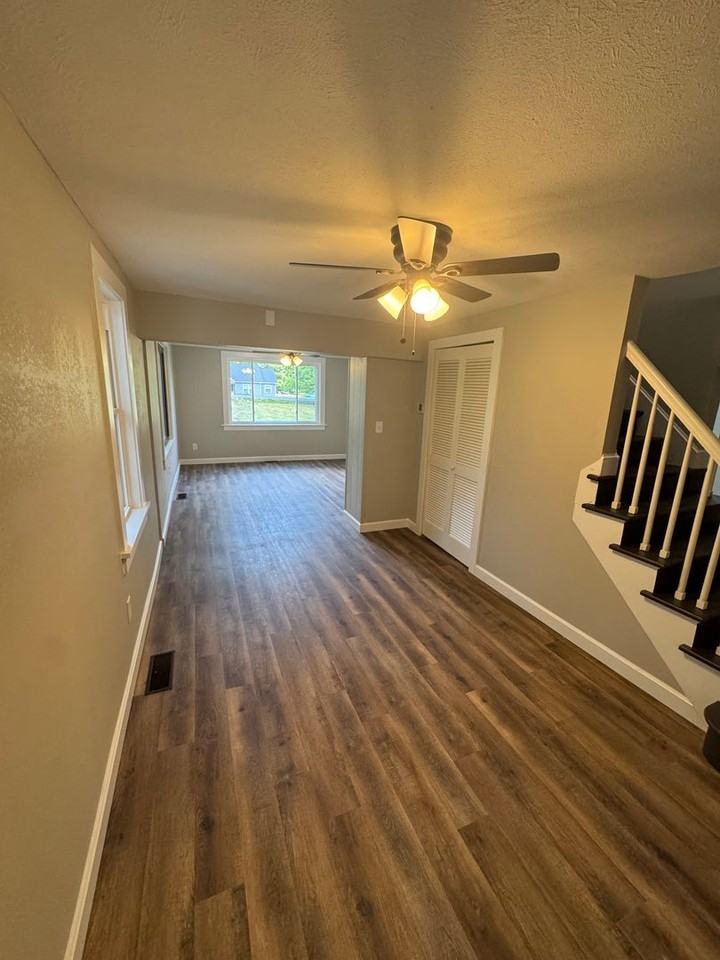 10523 Williamson Rd - Photo 4 of 22