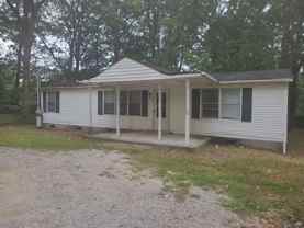 1029B Grays Dr - Photo 1 of 1