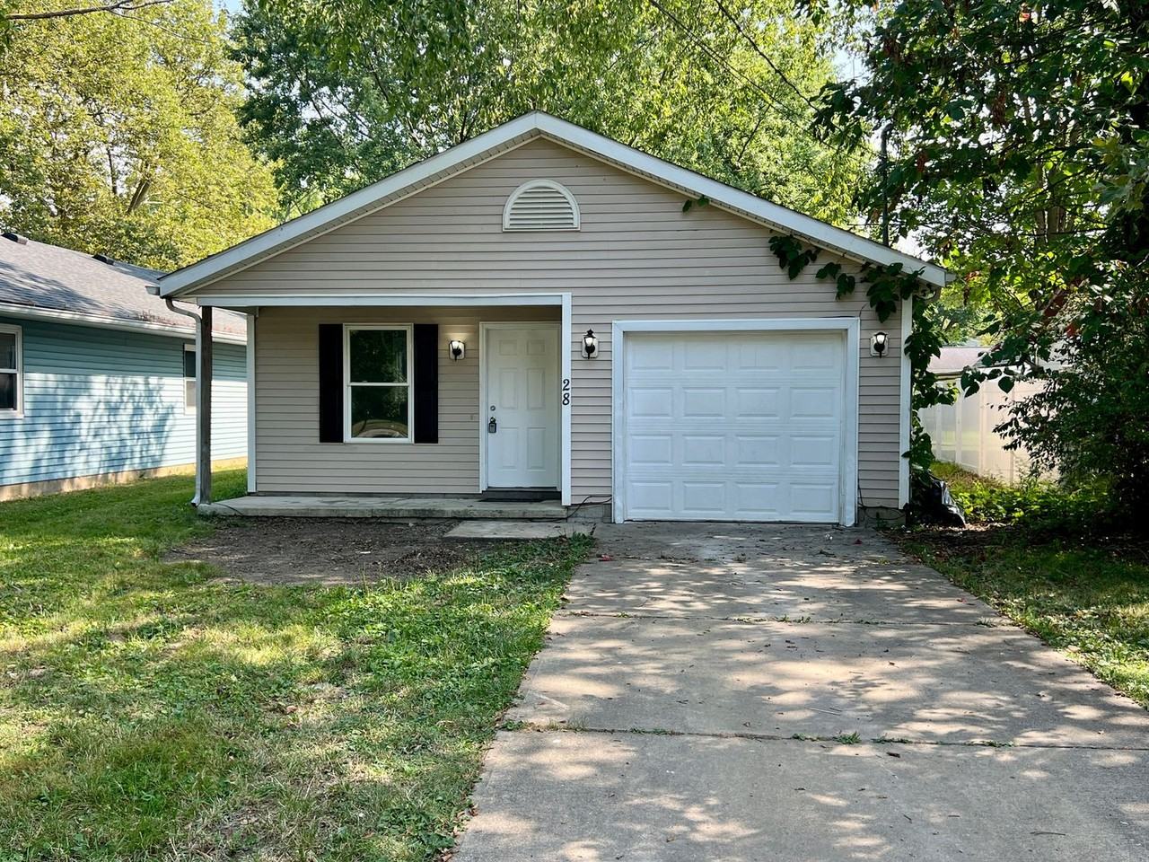 28 Sycamore Dr - Photo 2 of 21