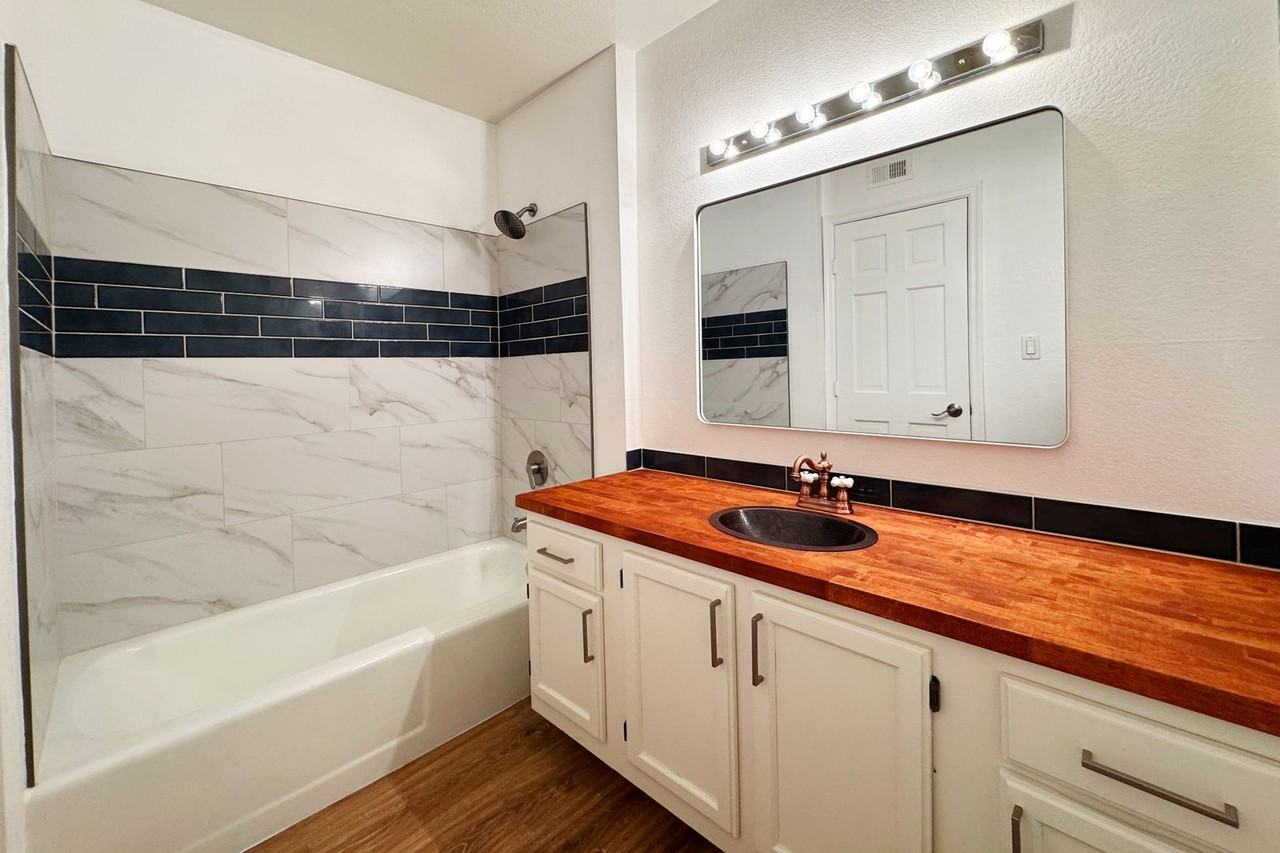 9125 E Purdue Ave - Photo 4 of 15