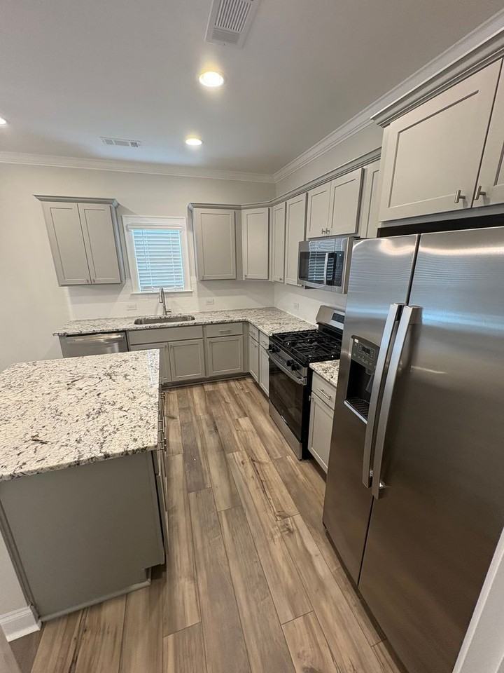 103 Alva Dr - Photo 4 of 17