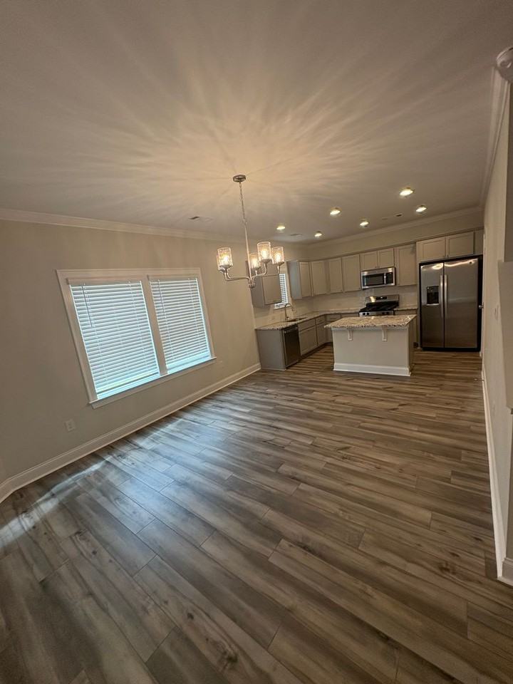 103 Alva Dr - Photo 5 of 17