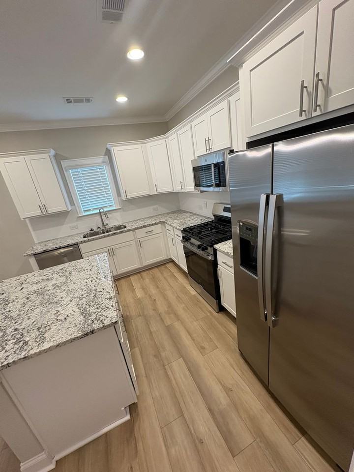 107 Alva Dr - Photo 3 of 21