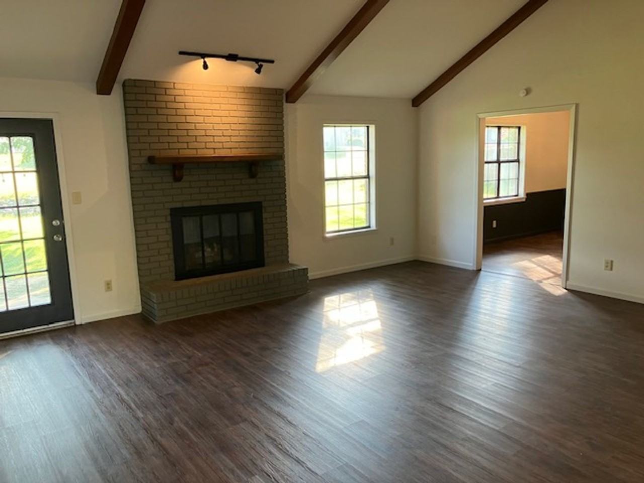 1400 Audubon Dr - Photo 3 of 16