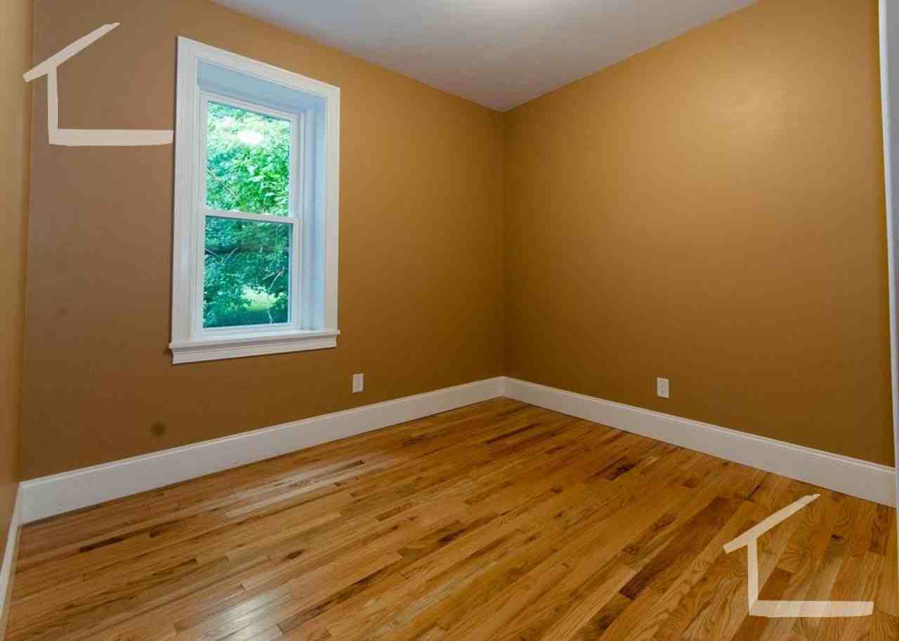 13 Lothian Rd - Photo 7 of 11