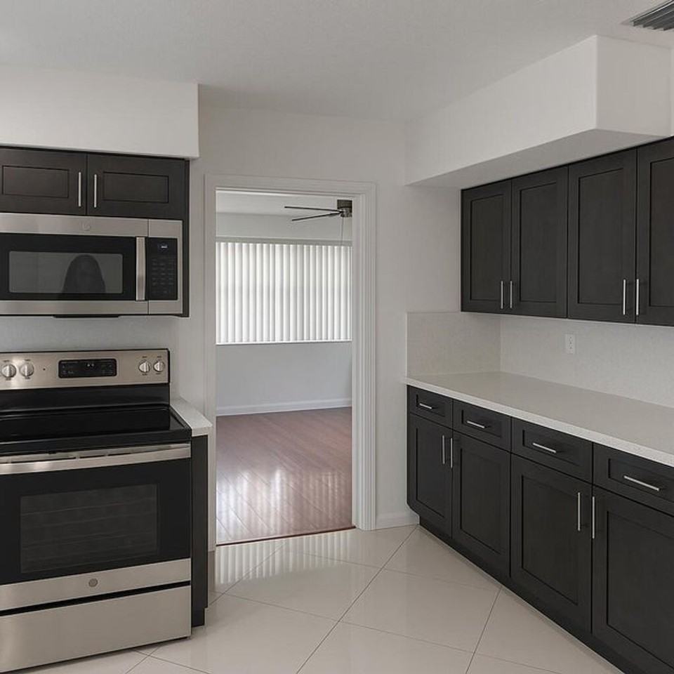 22141 Aquila St - Photo 2 of 8