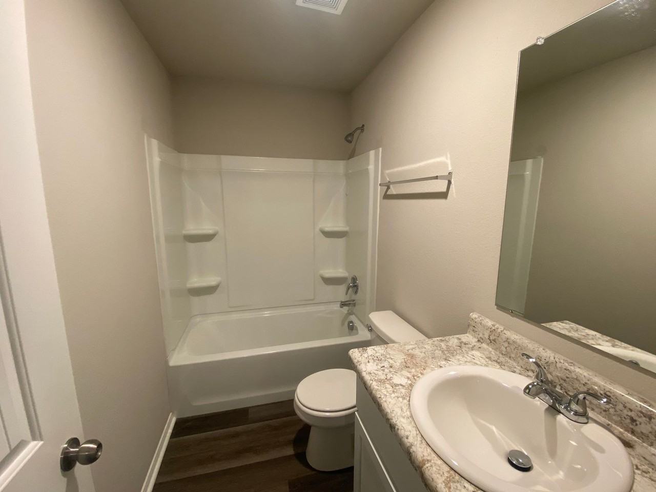 5304 Yukon Dr - Photo 3 of 13