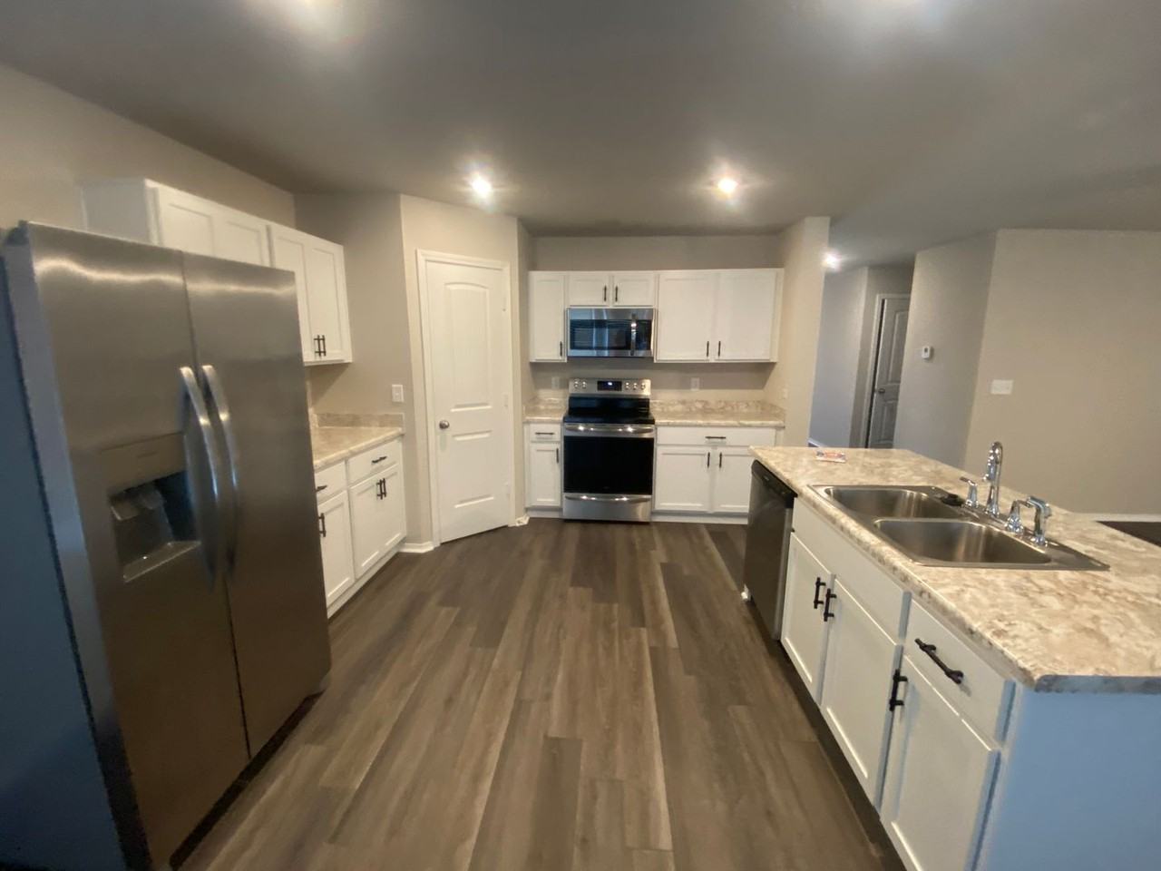 5304 Yukon Dr - Photo 7 of 13