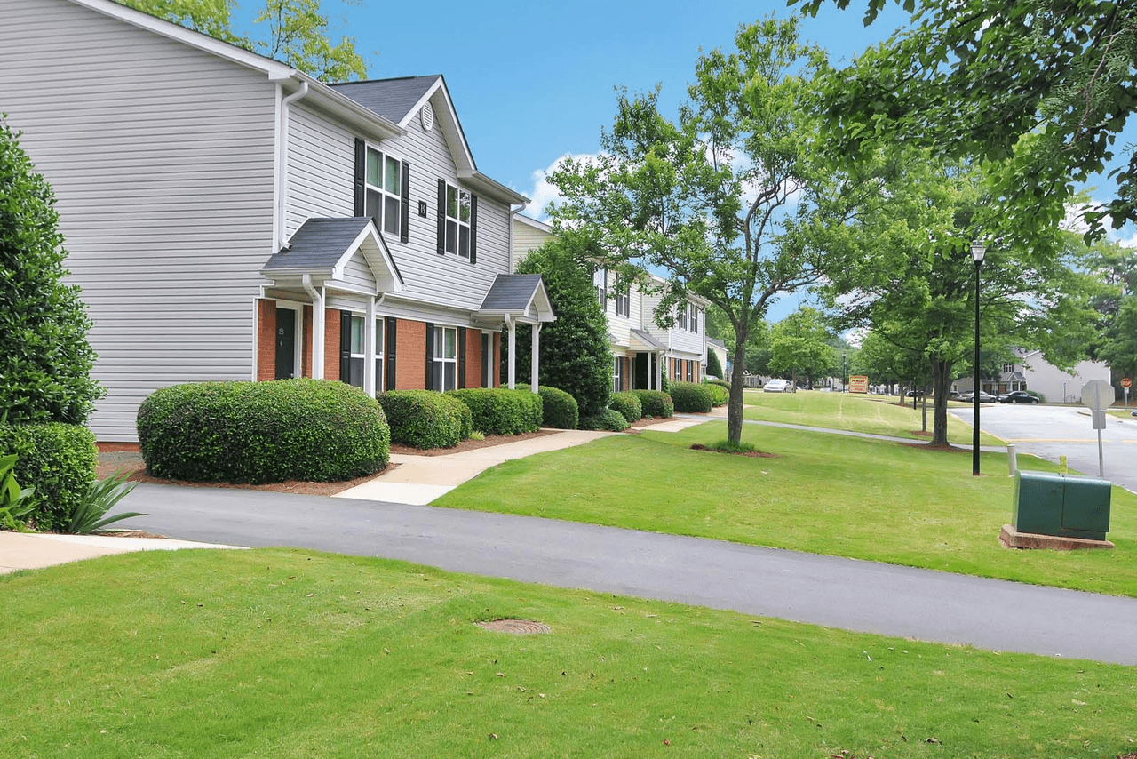 Villas at Lakewood Apartment Homes - Photo 4 of 12