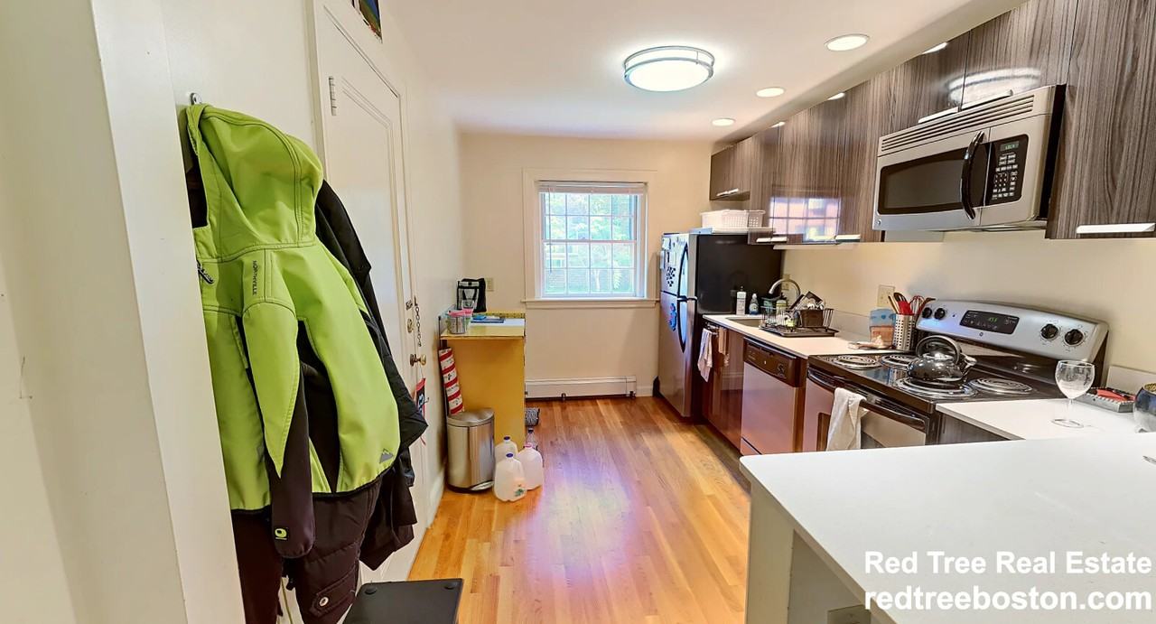 67 Wyman St #2 - Photo 2 of 19